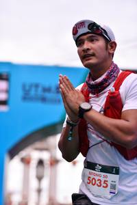 BIB: 5035, 1430
                            <button type="button" onclick="openModal(21897670)" class="btn btn-primary btn-sm float-right btn-popup" data-toggle="modal" data-target=".modal-high-quality">
                        <i class="fas fa-shopping-cart"></i> Add to Cart
                    </button>
                                            <button type="button" onclick="isThisMe(21897670, true)" class="btn btn-success btn-sm float-right btn-popup btn-isme hidden" data-toggle="tooltip" data-placement="bottom" title="นี่คือรูปของคุณใช่ไหม คลิกที่นี่เพื่อเอาเข้าอัลบั้ม">
                        <i class="fas fa-plus"></i> Add to album
                    </button>
                    <button type="button" onclick="isThisMe(21897670, false)" class="btn btn-warning btn-sm float-right btn-popup btn-isnotme hidden">
                        <i class="fas fa-ban"></i> Remove from album
                    </button>